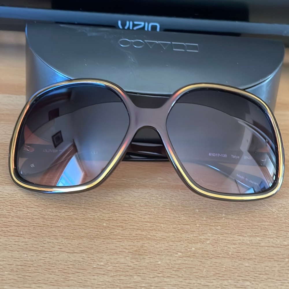 Authentic Oliver People’s Sunglasses - Picture 1 of 4